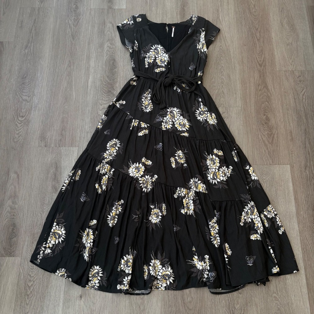 Free People Rare Feelings Maxi Dress Black Floral Boho Cottagecore Womens Size 6